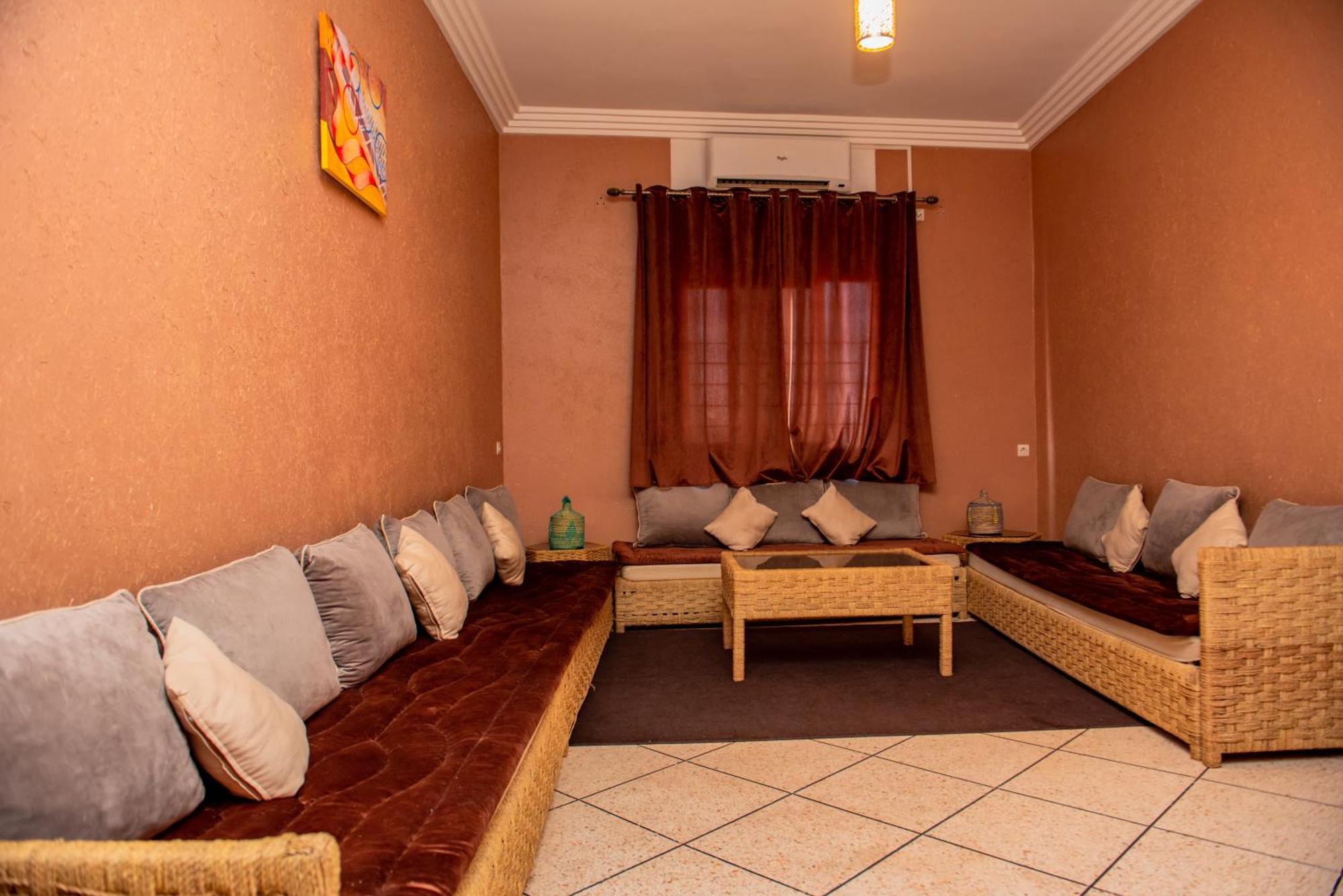 Residence Afgo Ouarzazate Buitenkant foto